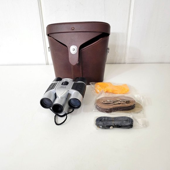 Vivitar 10 x 25 Binoculars with Case - Picture 6 of 10
